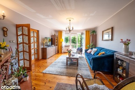 Dom wolnostojący z ogromną działką i 2 halami w Łosinie