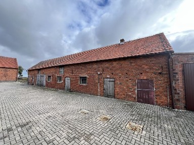 Sprzedam dom ze stodołą oraz budynkami gospodarczymi