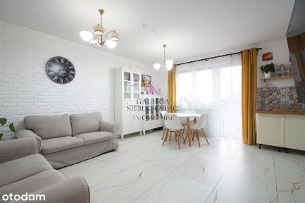 Cena z miejscem postojowym i komórką lokatorską