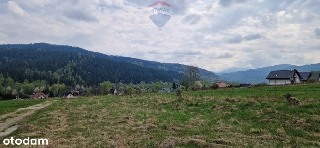 Rozpoczęta budowa domu na widokowe działce w górac