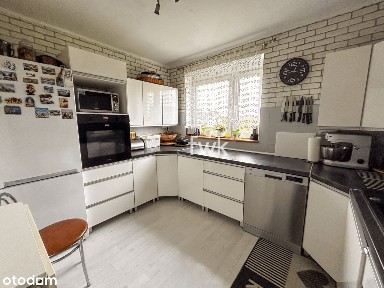 Duży dom z ogrodem w Garbatce