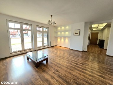 Piękne mieszkanie z dużym tarasem