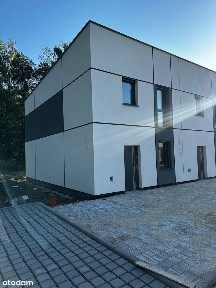 dom w zabudowie bliźniaczej