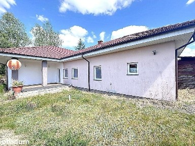 Dom parterowy w Ośnie Lub, duża działka