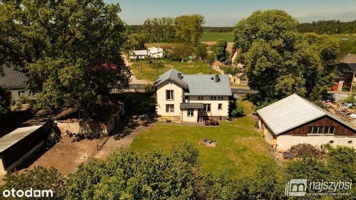 Pniewo - przestronny dom dla dwóch rodzin