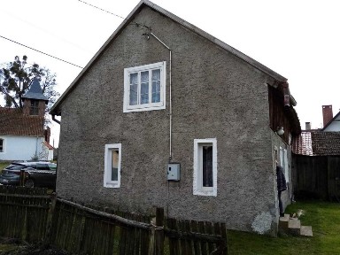 Sprzedam budynek mieszkalny wraz z działką