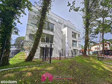 Trzypokojowy apartament z jacuzzi 120 m od plaży!