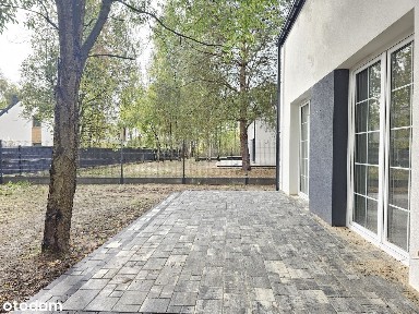 Super lokalizacja, przestronny bliźniak gotowy w tym roku