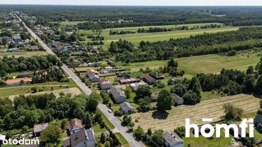 Dom z budynkami gospodarczymi -siedlisko k. Pionek