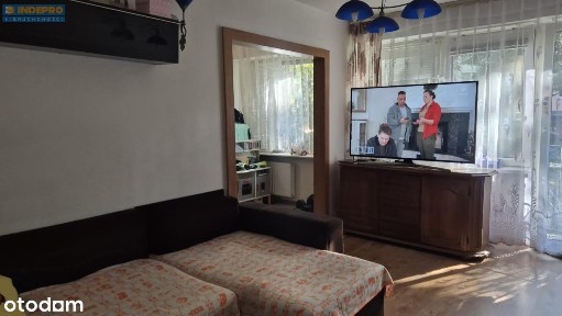 Trzy pokoje do remontu.