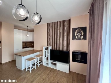 Stylowa Kawalerka z Ogródkiem na Mokotowie