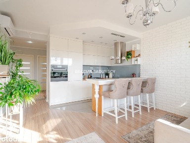 Mieszkanie 3-pok. z klimatyzacją - 63 m², Kalwaria