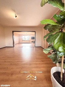 Oferuję udział 1/2 w prawie własności domu w Rozłazinie ul.Okrężna