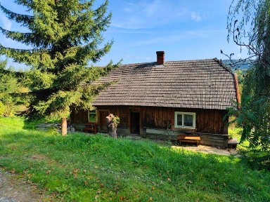 Drewniany dom Żarnowa / Strzyżów