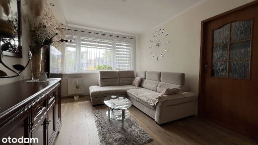 Przestronne 4-pokojowe (60,4 m2) mieszkanie w centrum