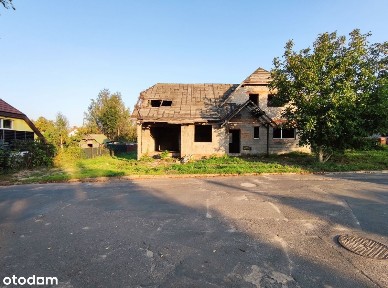 Na sprzedaż dom na osiedlu w Kłodawie-stan surowy
