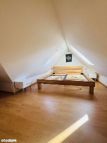 Duża i oryginalna kawalerka typu studio