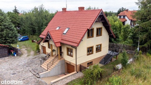 Dom z 5 pokojami w spokojnej lokalizacji