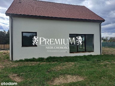 ul. 1 Maja, Uraz, Oborniki Śląskie, trzebnicki, dolnośląskie