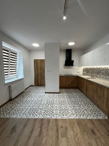 wynajem - nowe mieszkanie 60 m² z widokiem na rynek - Małogoszcz