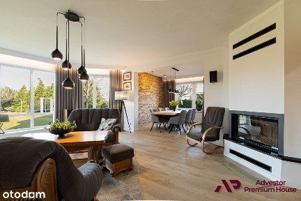 Duży dom z pięknym ogrodem