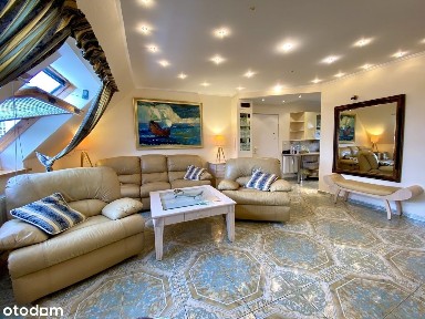 Dwupoziomowe mieszkanie z widokiem na morze - 100 m od plaży