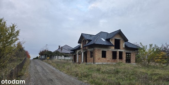 Dom z garażem 190m2 - Busko-Zdrój ul. Witolda Pileckiego