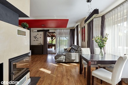 Wolnostojący dom z ogrodem i tarasem