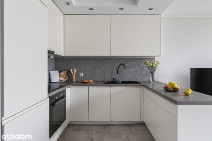 Lipa Piotrowska | 3 pokoje | 2 garaże | balkon