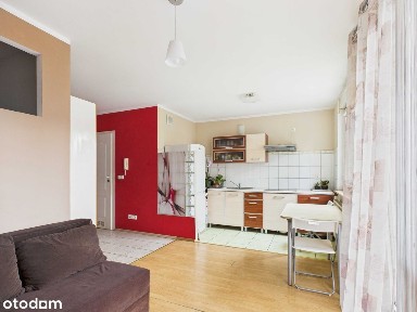 Ustawna kawalerka z sypialnią i balkonem, słoneczne i ciepłe