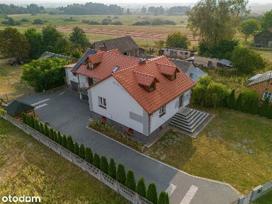 Dom z dużą działką przy zalewie w Wincentowie