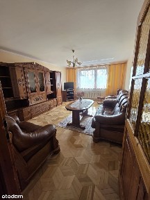 Przestronne 7-pokojowe mieszkanie z balkonem