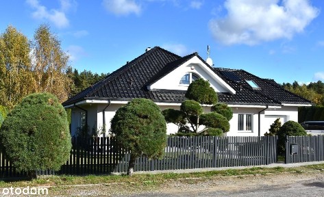 Dom parterowy z poddaszem użytkowym, garaż, ogród