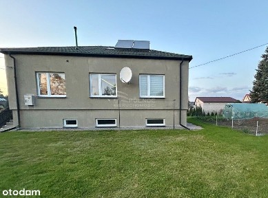 Funkcjonalny dom z ogrodem-Łaszczów