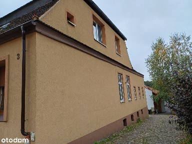 Lokal mieszkalny (do remontu) w centrum Złotowa nad jeziorem miejskim