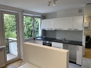 Warszawa, Ochota, Bruna 10