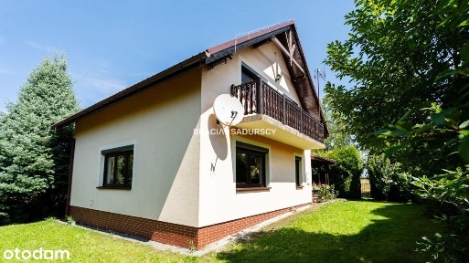 Urokliwy Dom Na Dużej Działce