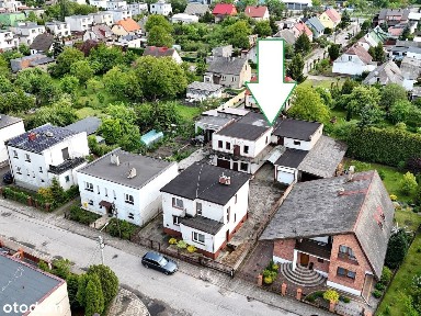 Dom wolnostojący z bud. gospodarczymi; Strzelno