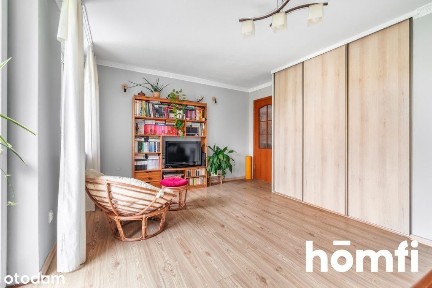 Przestronne Mieszkanie Z Dużym Potencjałem