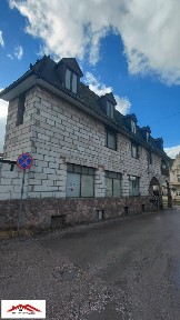 Budynek z przeznaczeniem mieszkalno-usługowym - wy