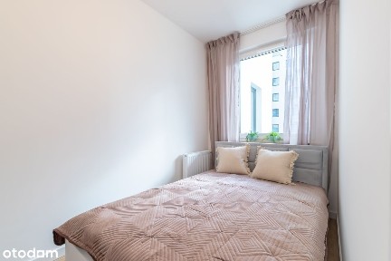 Oferta prywatna 2 pokojowe mieszkanie z balkonem / osobna sypialnia