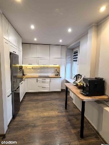 Przestronne 3-pokojowe mieszkanie w centrum Jaworzna, parter, piwnica