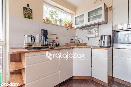 2 pokoje, duży balkon, hala garażowa, komórka lok.