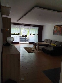 Dom do wynajmu w kozielskim parku.