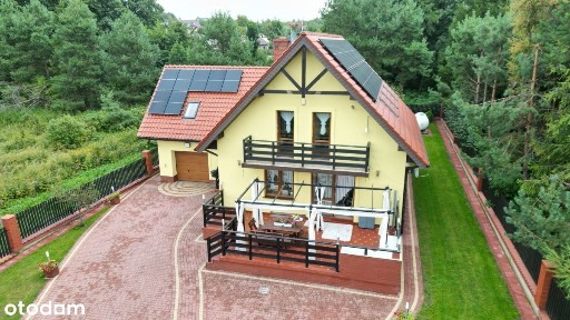 Nowoczesny dom z ogrodem i garażem - Hutki-Kanki