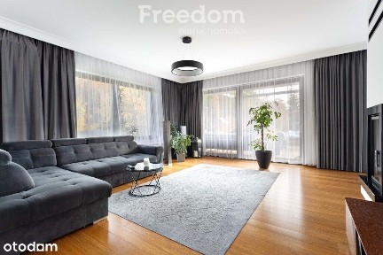 Parterowy dom z basenem zewn. w gminie Lesznowola