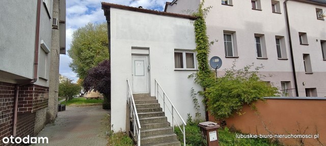 Budynek usługowo-mieszkalny w ścisłym centrum