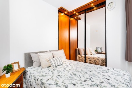 Budynek 97, klatki po remoncie, Rondo Daszyńskiego