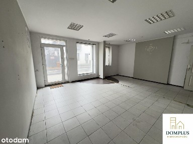 Centrum Wronek - nieruchomość pod działalność i na zamieszkanie z ogr