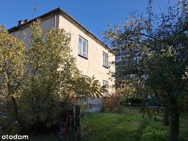 Dom z dużą działką na sprzedaż w Łapach.